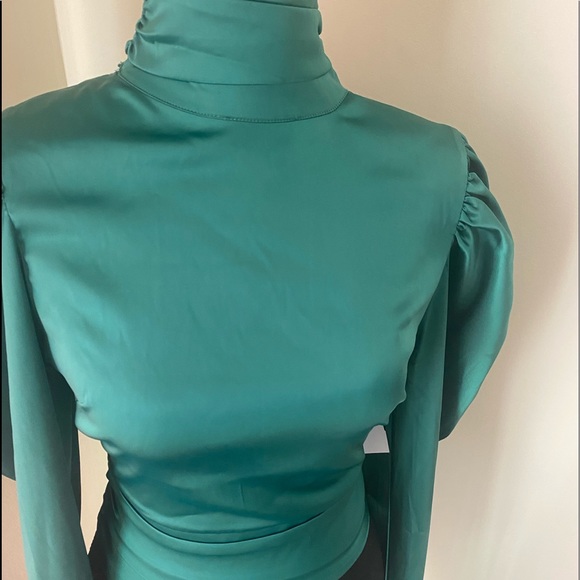 Satin silk blouse - Picture 2 of 2